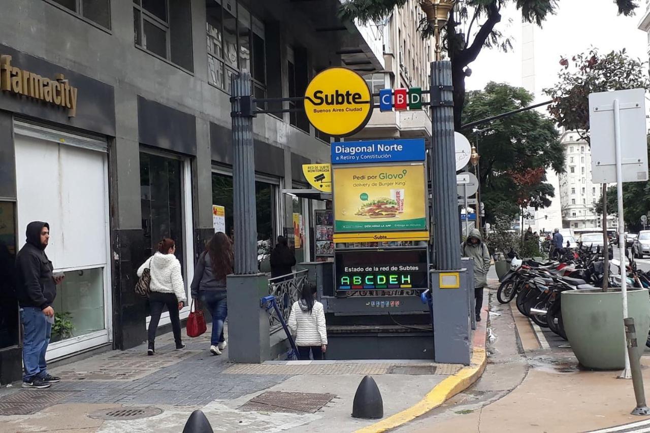 RANCHO TANGUERO EN EL OBELISCO en Corrientes 818 Buenos Aires Exterior foto