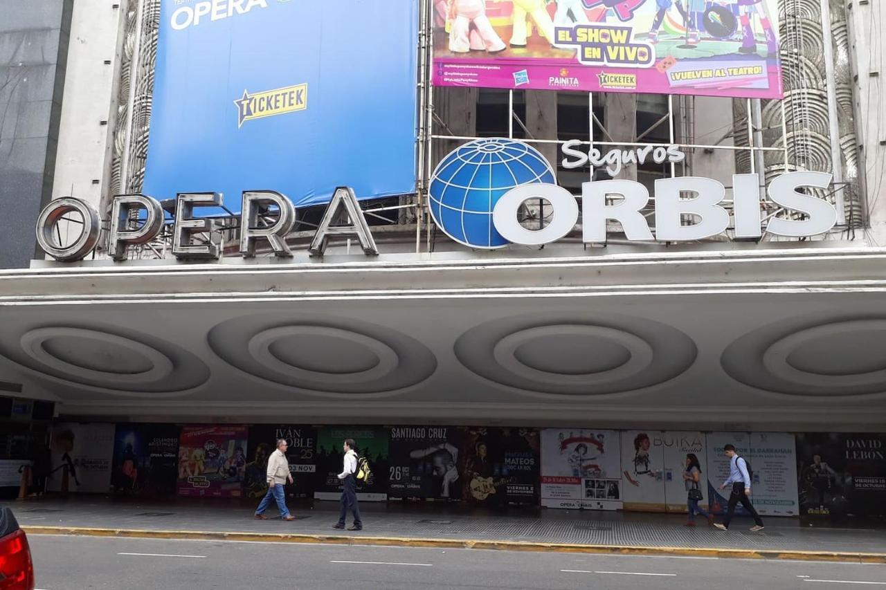 RANCHO TANGUERO EN EL OBELISCO en Corrientes 818 Buenos Aires Exterior foto