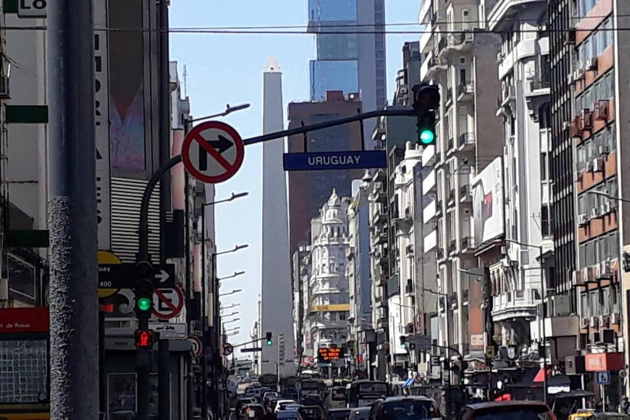 RANCHO TANGUERO EN EL OBELISCO en Corrientes 818 Buenos Aires Exterior foto