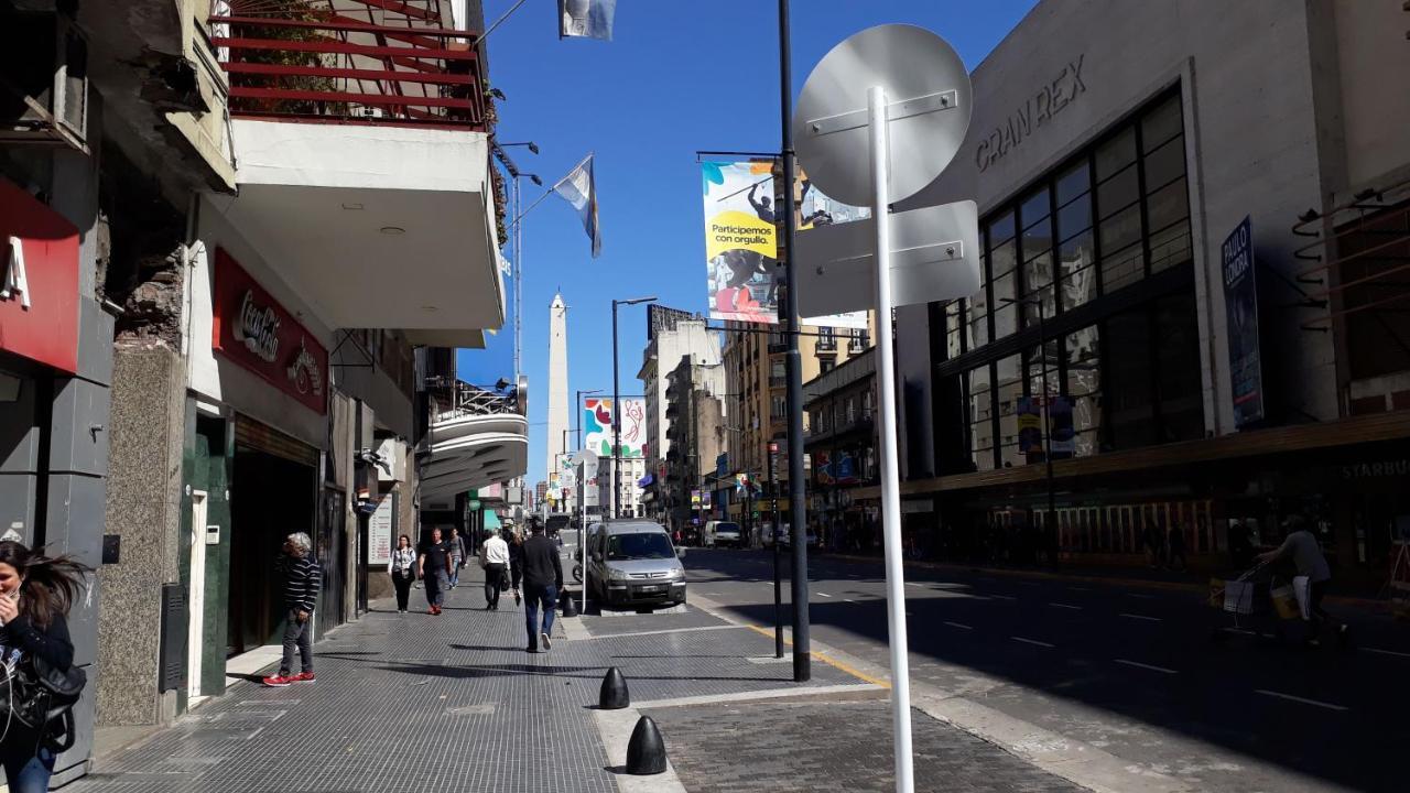 RANCHO TANGUERO EN EL OBELISCO en Corrientes 818 Buenos Aires Exterior foto